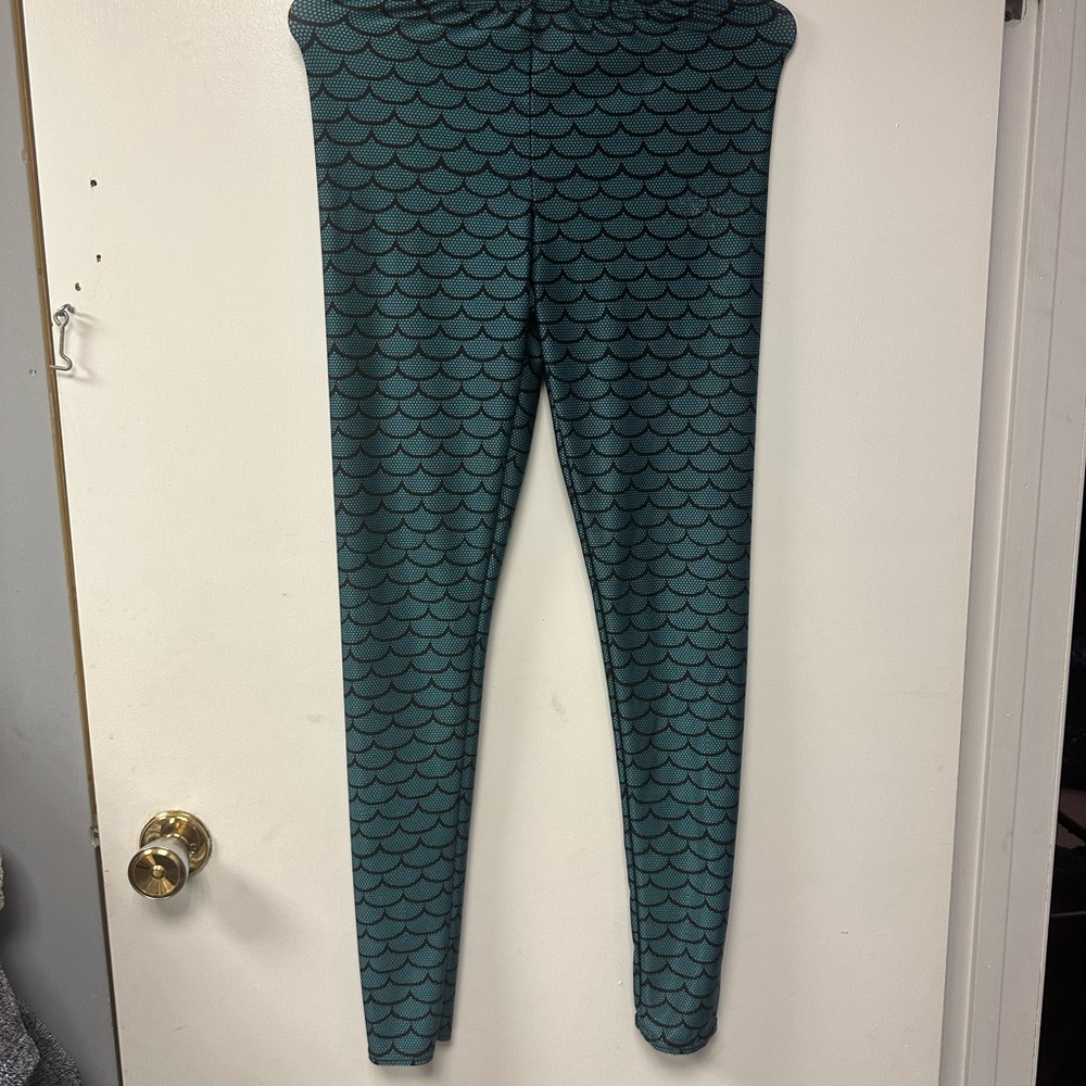Mermaid leggings. Used